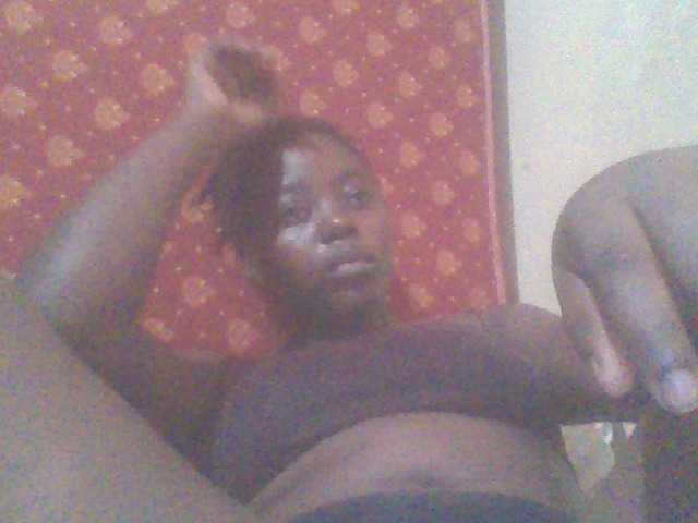 PrettyG's BongaCams show and profile