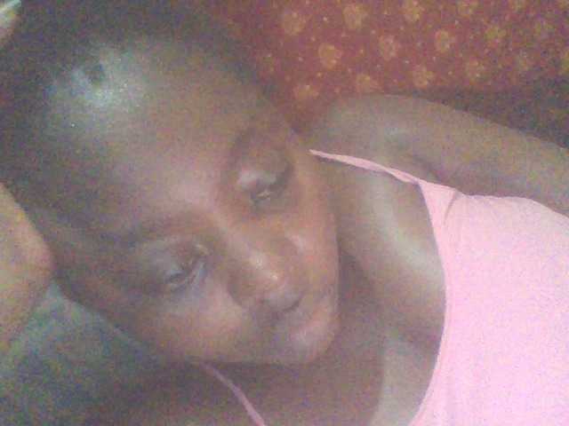 PrettyG's BongaCams show and profile