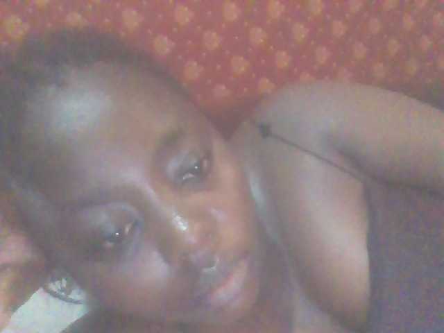 PrettyG's BongaCams show and profile