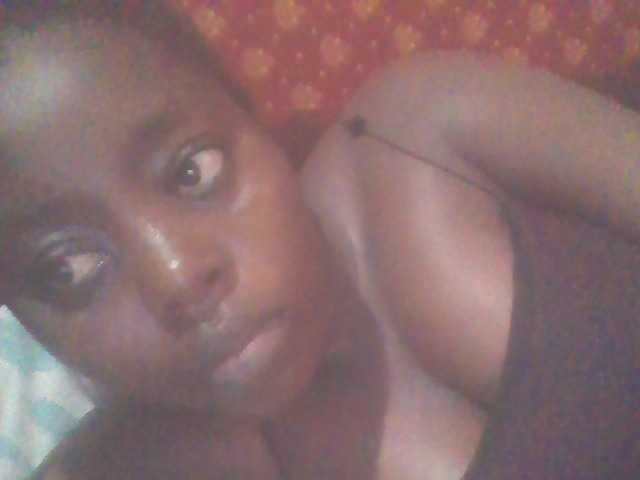 PrettyG's BongaCams show and profile