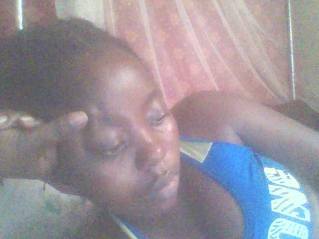 PrettyG's BongaCams show and profile