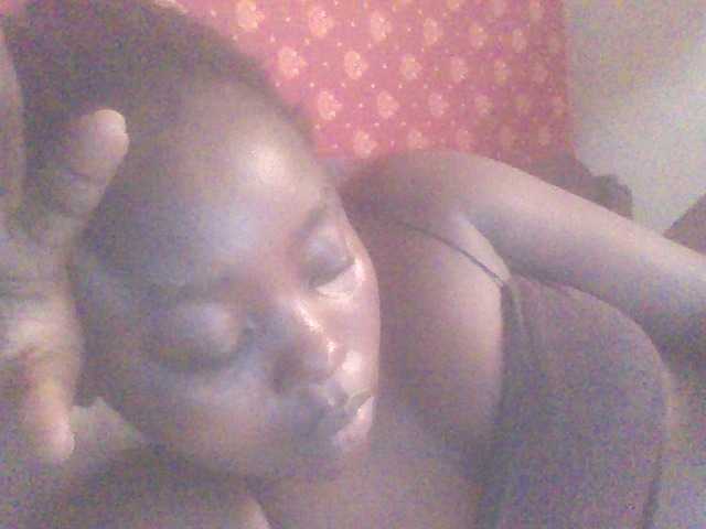 PrettyG's BongaCams show and profile