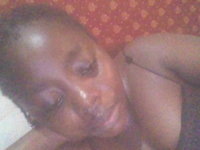 PrettyG's BongaCams show and profile