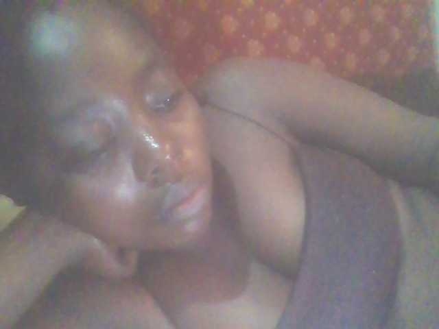 PrettyG's BongaCams show and profile