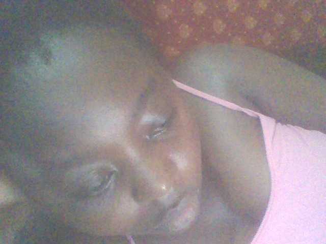 PrettyG's BongaCams show and profile