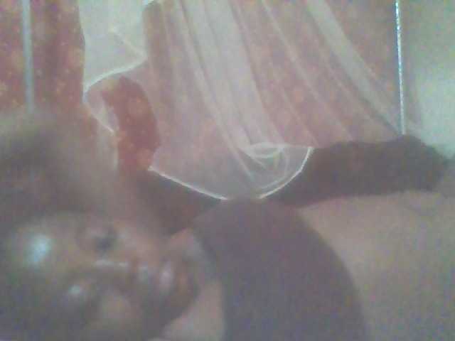 PrettyG's BongaCams show and profile