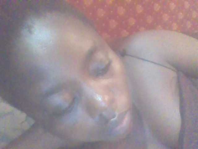 PrettyG's BongaCams show and profile