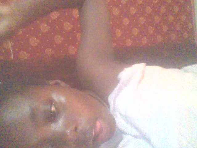 PrettyG's BongaCams show and profile