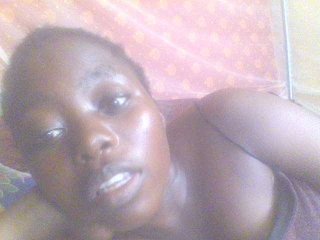 PrettyG's BongaCams show and profile