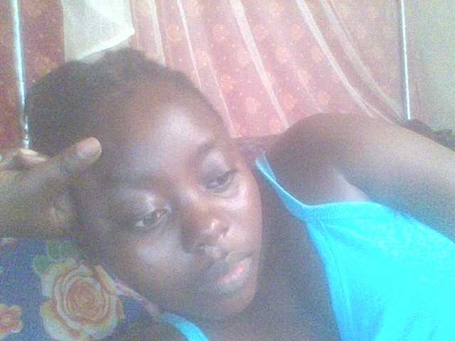 PrettyG's BongaCams show and profile