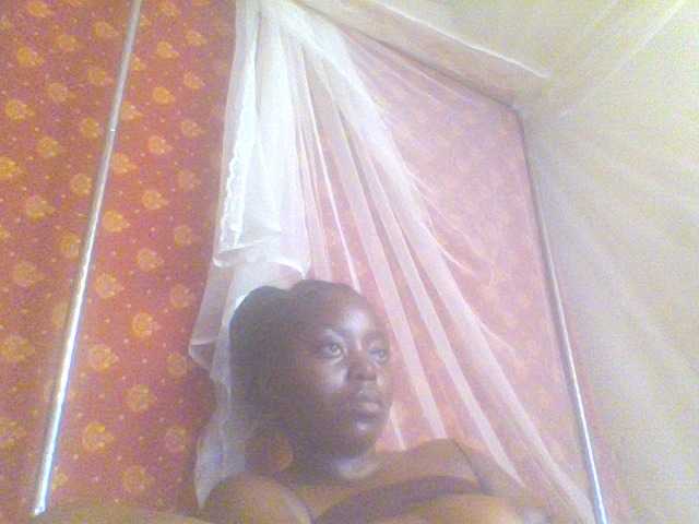 PrettyG's BongaCams show and profile