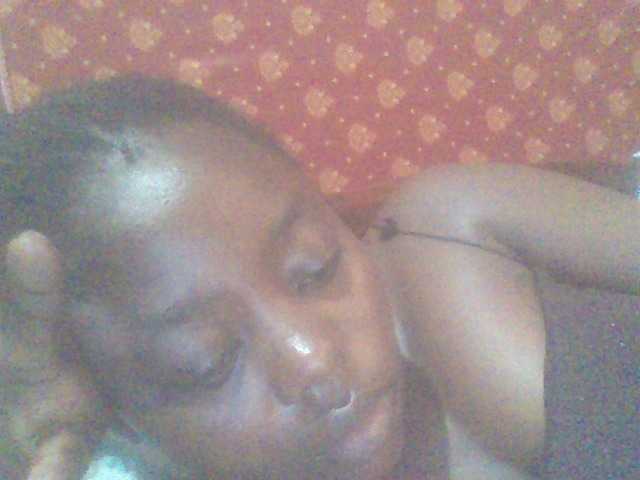 PrettyG's BongaCams show and profile