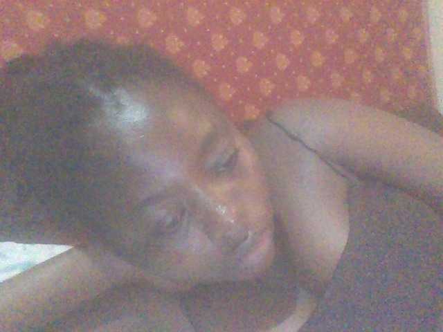 PrettyG's BongaCams show and profile