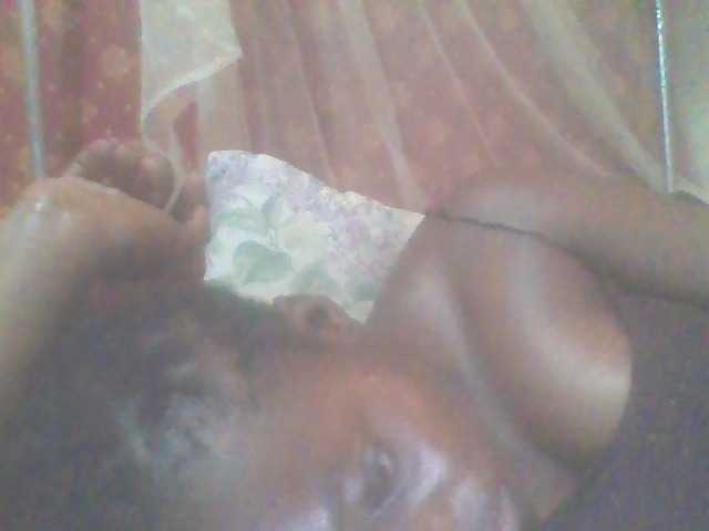 PrettyG's BongaCams show and profile