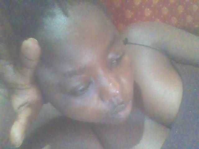 PrettyG's BongaCams show and profile