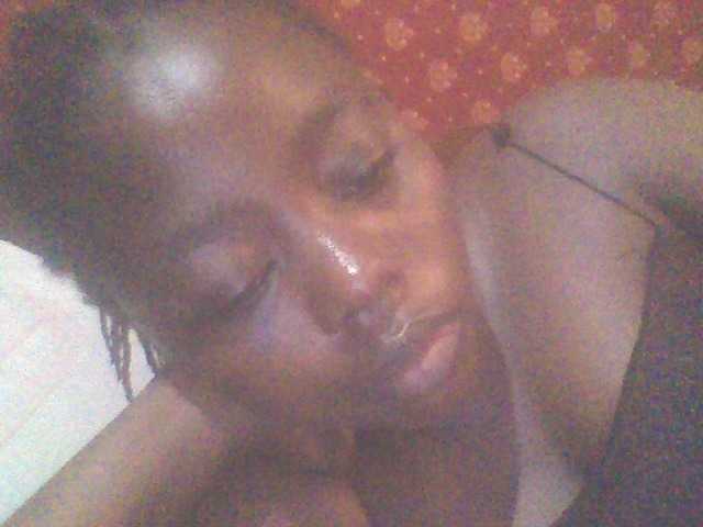 PrettyG's BongaCams show and profile