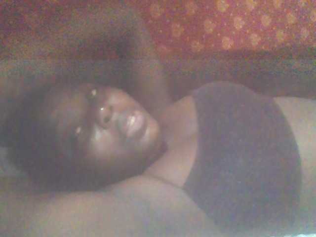 PrettyG's BongaCams show and profile