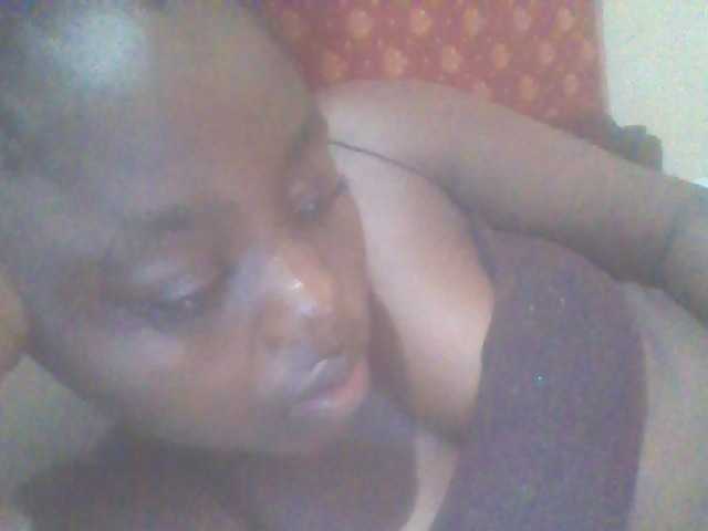 PrettyG's BongaCams show and profile