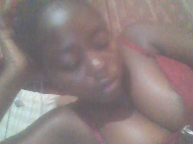 PrettyG's BongaCams show and profile