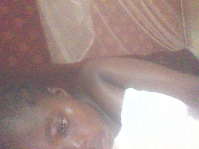 PrettyG's BongaCams show and profile