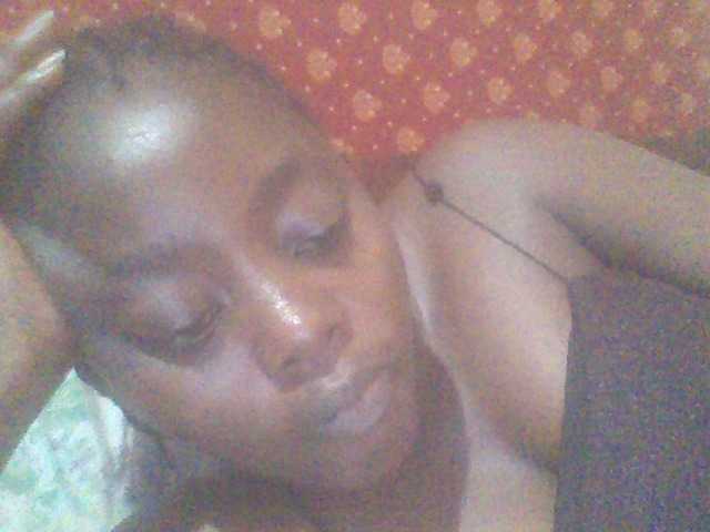 PrettyG's BongaCams show and profile