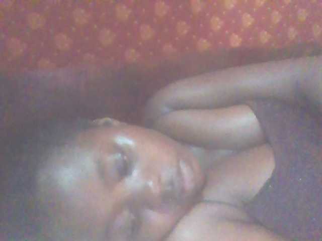 PrettyG's BongaCams show and profile