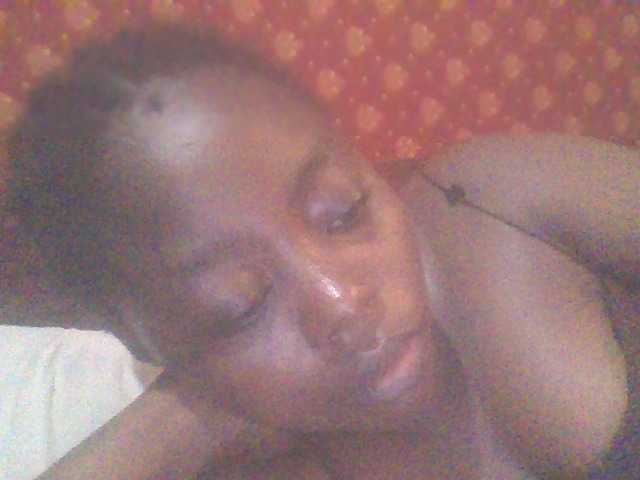 PrettyG's BongaCams show and profile