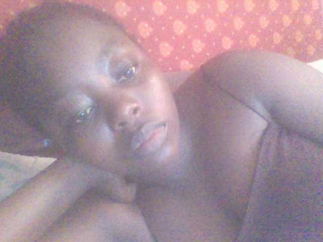 PrettyG's BongaCams show and profile