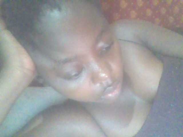 PrettyG's BongaCams show and profile