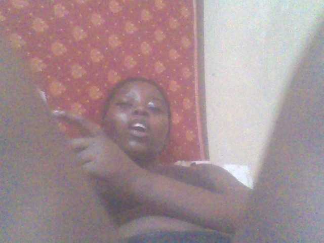 PrettyG's BongaCams show and profile