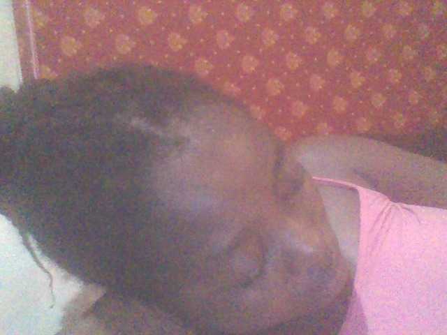 PrettyG's BongaCams show and profile