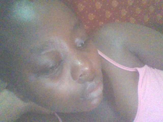 PrettyG's BongaCams show and profile