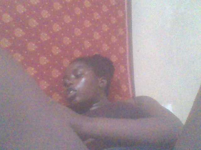 PrettyG's BongaCams show and profile