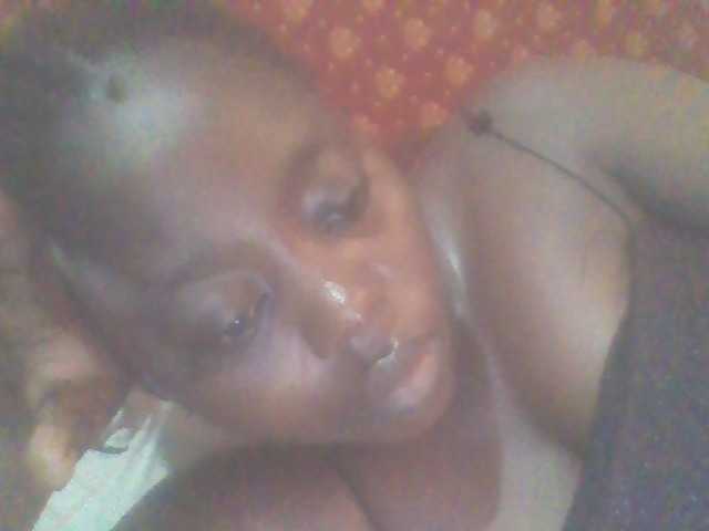 PrettyG's BongaCams show and profile