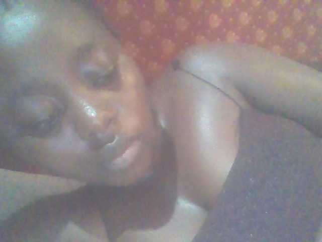 PrettyG's BongaCams show and profile