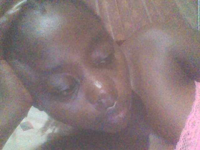 PrettyG's BongaCams show and profile