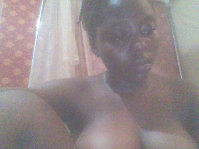 PrettyG's BongaCams show and profile