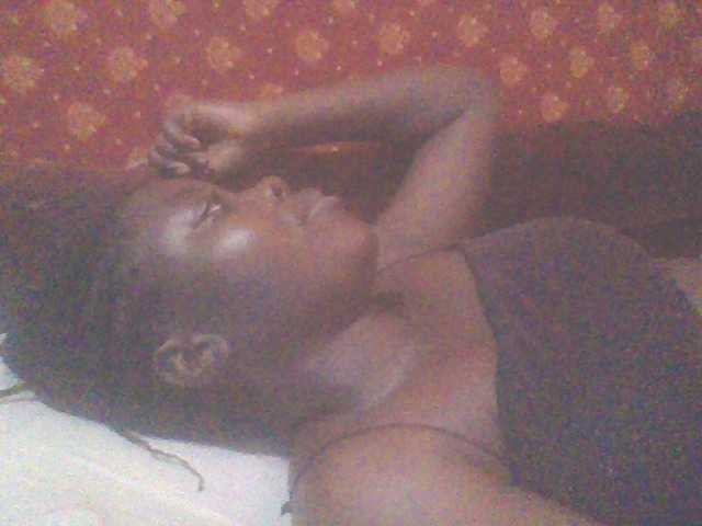 PrettyG's BongaCams show and profile