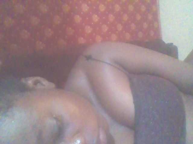 PrettyG's BongaCams show and profile