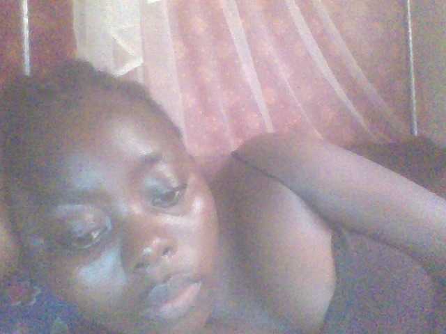 PrettyG's BongaCams show and profile