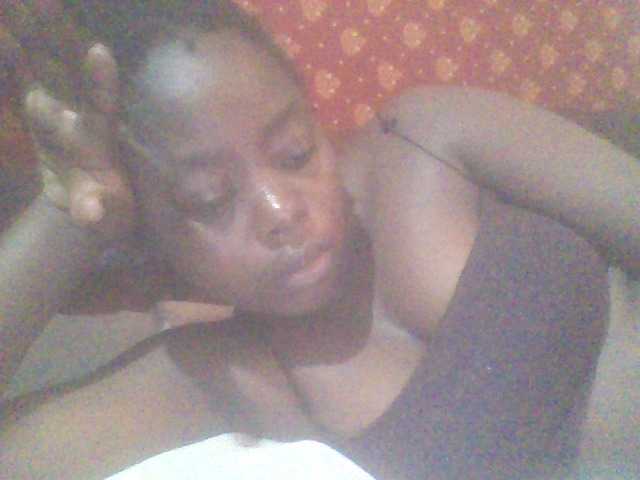 PrettyG's BongaCams show and profile