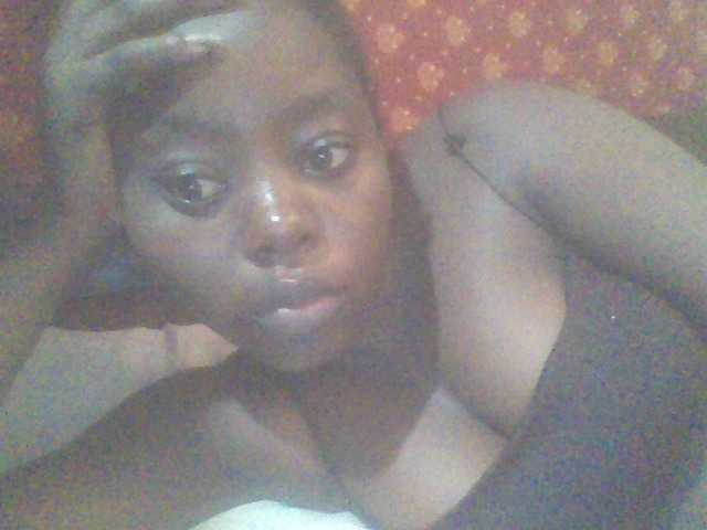 PrettyG's BongaCams show and profile