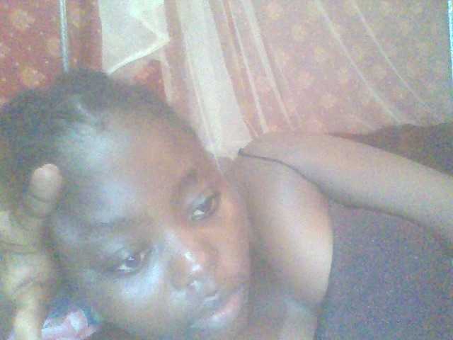 PrettyG's BongaCams show and profile