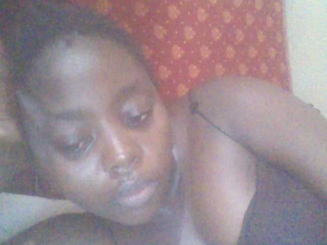 PrettyG's BongaCams show and profile