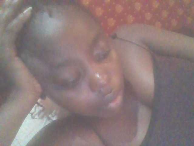 PrettyG's BongaCams show and profile