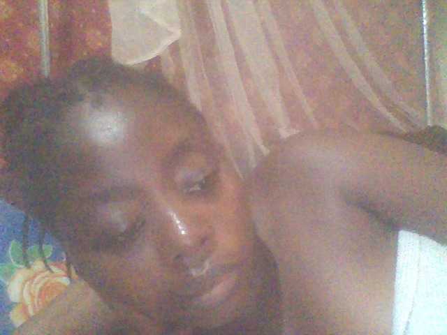 PrettyG's BongaCams show and profile