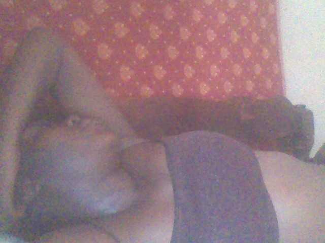 PrettyG's BongaCams show and profile