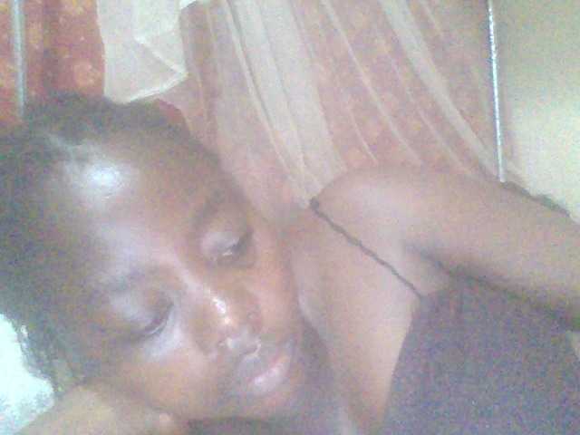 PrettyG's BongaCams show and profile