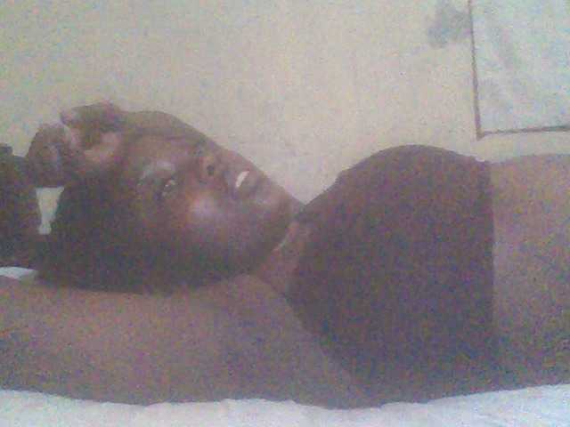 PrettyG's BongaCams show and profile