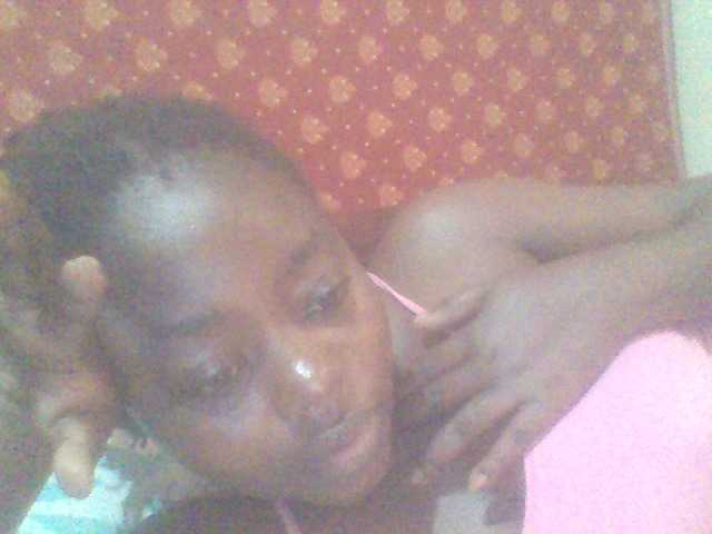 PrettyG's BongaCams show and profile